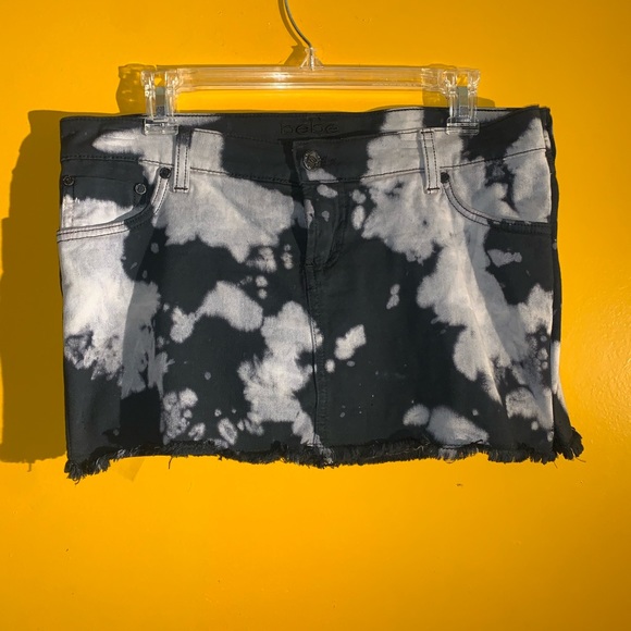 BEBE BLACK AND GREY MINI SKIRT !!! Size 31 - Picture 3 of 3